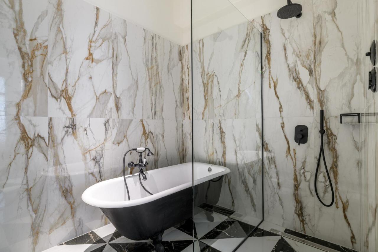 3Bdr Modern Design & Bright Interiors In Plaka Apartment เอเธนส์ ภายนอก รูปภาพ